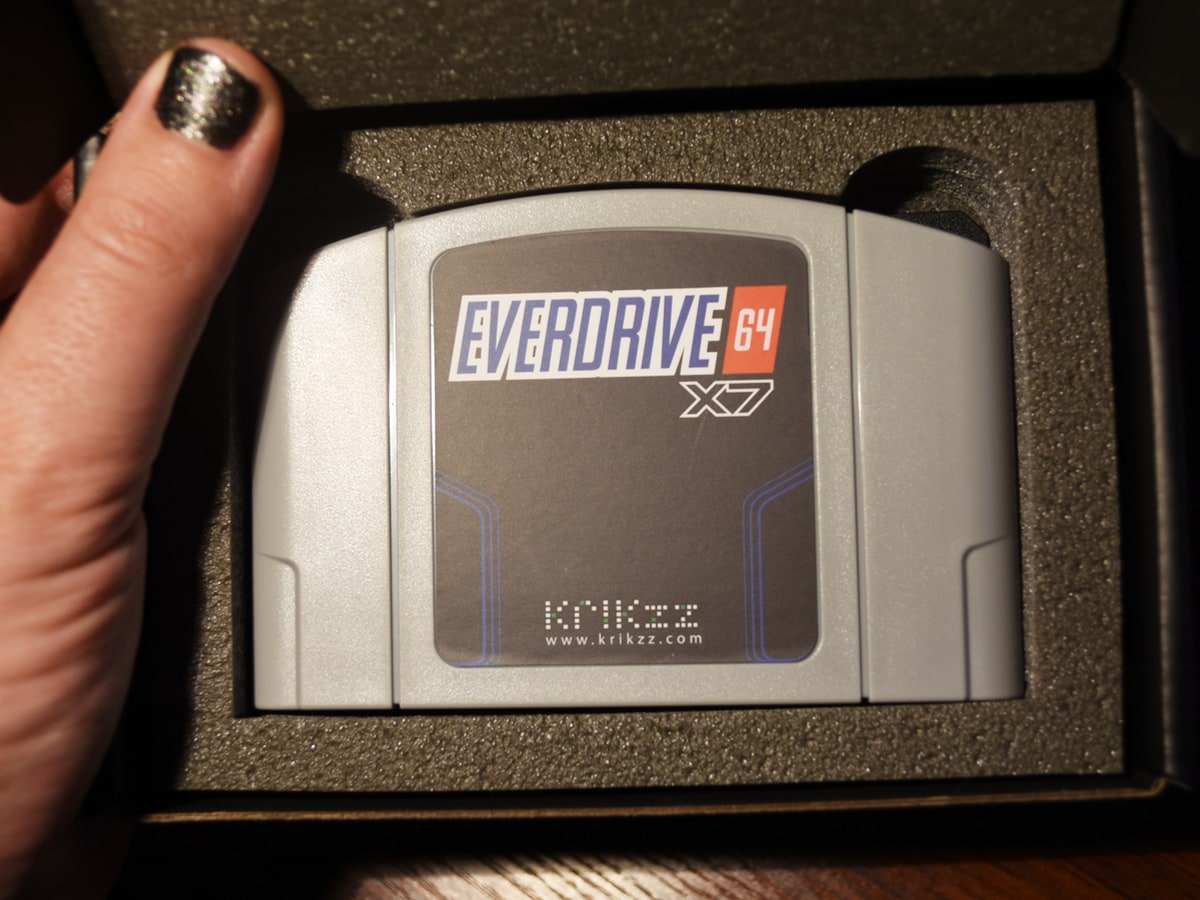 EverDrive 64 X7 cartridge